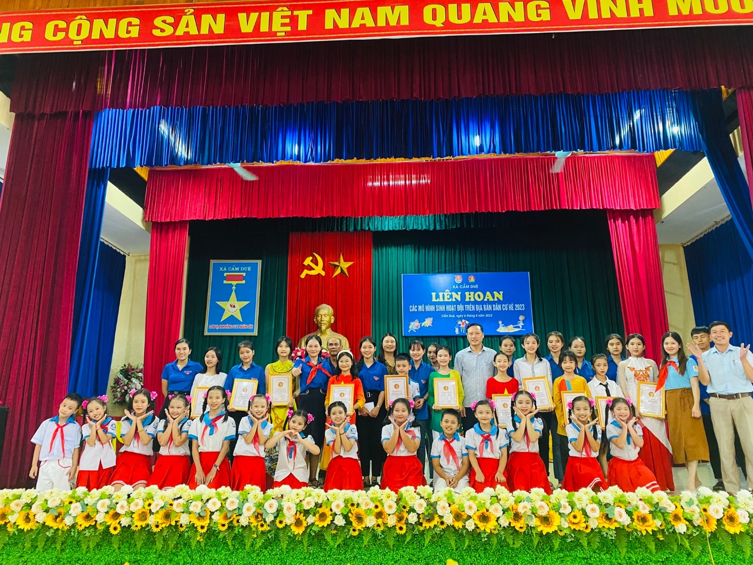 trao giải